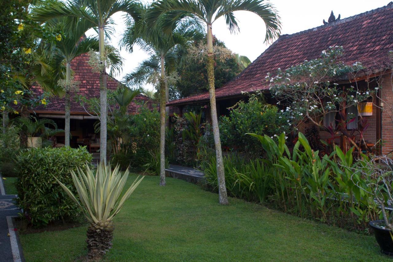 Rumah Sungai Villa Ubud Esterno foto