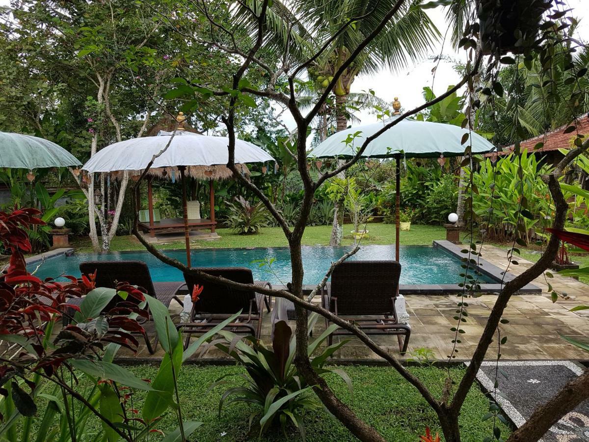 Rumah Sungai Villa Ubud Esterno foto